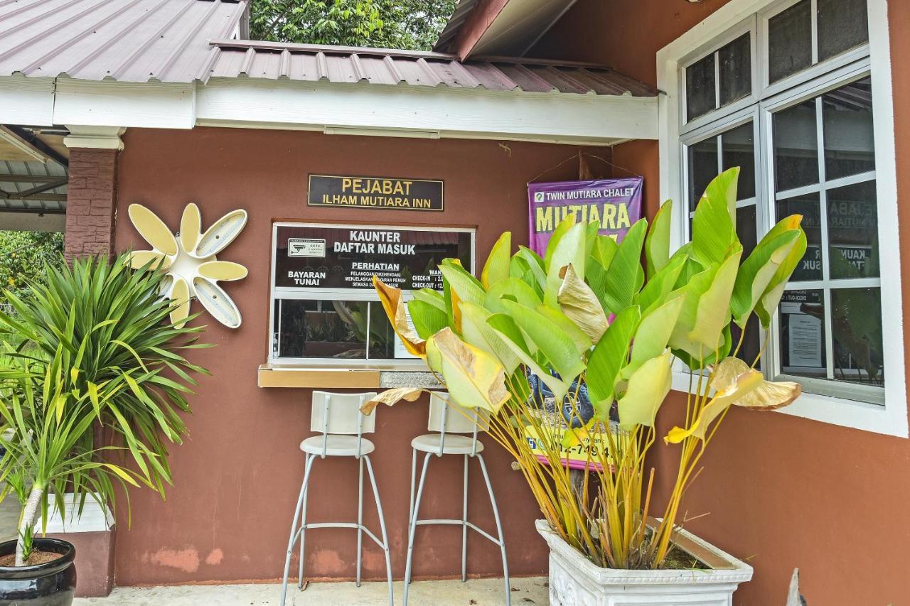 Oyo 90642 Twin Mutiara Chalet & Homestay Jeli Eksteriør bilde