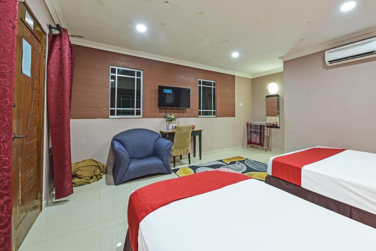 Oyo 90642 Twin Mutiara Chalet & Homestay Jeli Eksteriør bilde